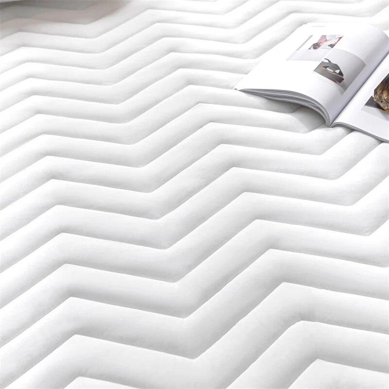 Hochwertiger Luxus-Bettlaken-Matratzenschoner aus gesteppter Baumwolle mit antibakterieller Faserfüllung und Anti-Milben-Bequemlichkeit
