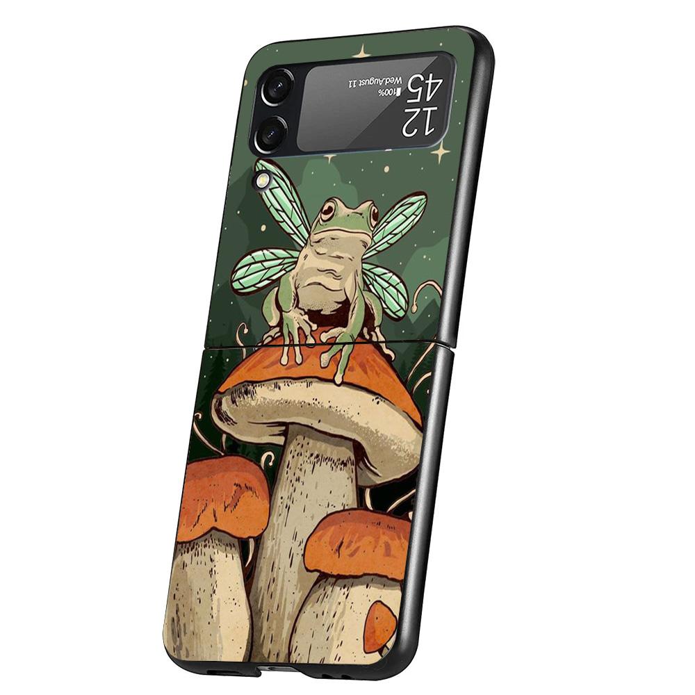 Cottagecore Frog Mushroom Kawaii Cover Phone Case For Samsung Galaxy Z Flip 7 6 5 4 3 5G Flip7 Flip6 Flip5 Flip4 Flip3 Black Fun