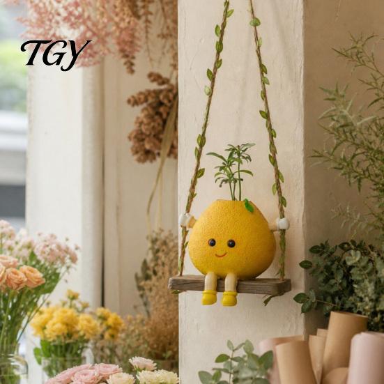 Indoor Hanging Wall Ornaments Cute Swinging Lemon Ornament, Smiling Figurine, Resin Swing Decor Decor, Boho Art for Bedroom Balcony Home Personalized