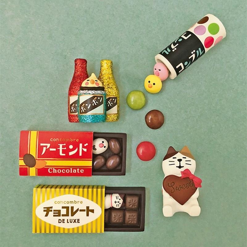 Sweets Resin Decor With Strawberry Heart Cat For Valentines Gift And Home Decor