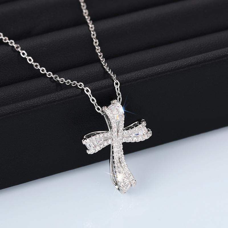 Huitan Luxury Trendy Cross Pendant Necklace for Women Luxury Bridal Wedding Accessories Sparkling Cubic Zircon Necklace Jewelry