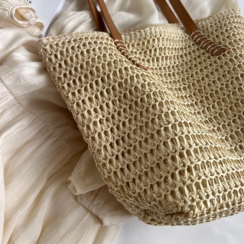 Woven Straw Tote Bag with Leather Handles Large Capacity Summer Beach Bag Women's Casual Handbag Everyday Use