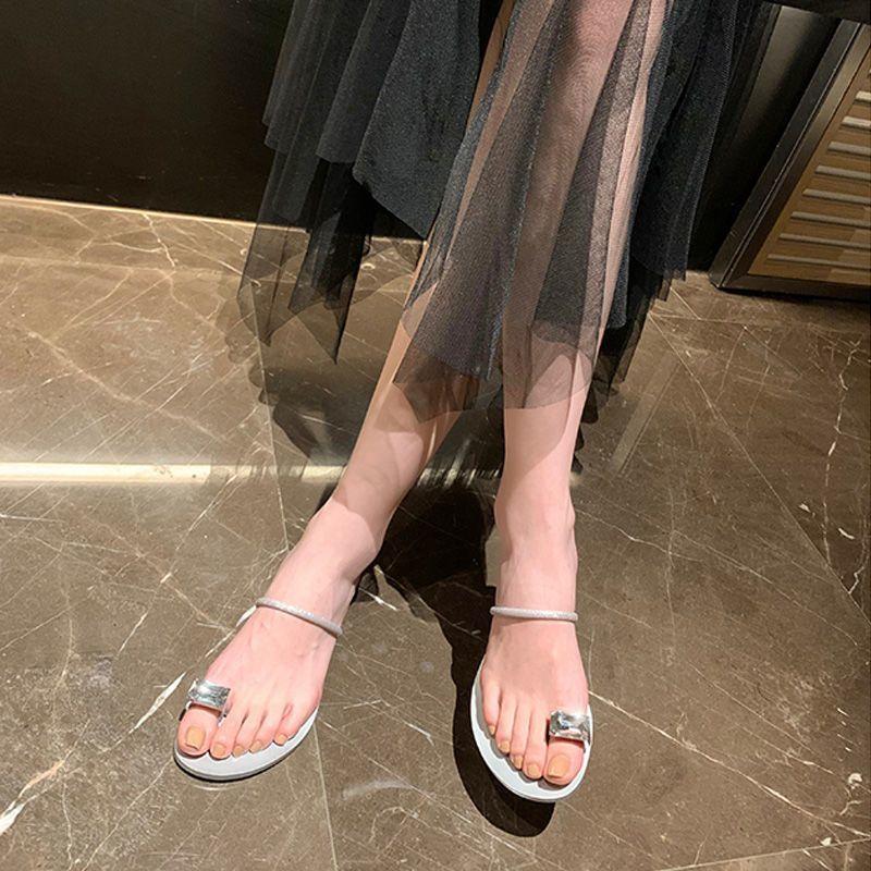 2025 Summer Rhinestone Pigeon Egg Toe Flat Bottom Cool Slippers Women's Fashion One Word with Slope Heel Beach Slippers
