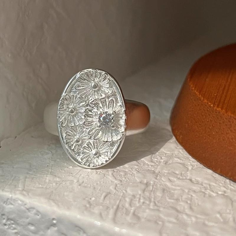 1pc Vintage Daisy French Finger Rings for Women Couples With Unique Design Sense Party Jewelry Gifts Prevent Allergy