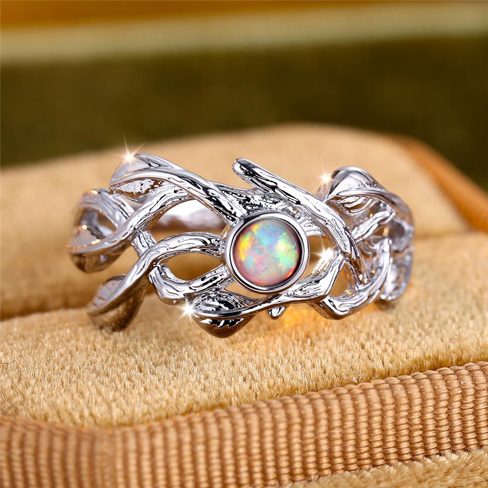 Süßer Damen Weißer Feueropal Stein Blattring Vintage Goldfarbe Hochzeits Schmuck Für Frauen