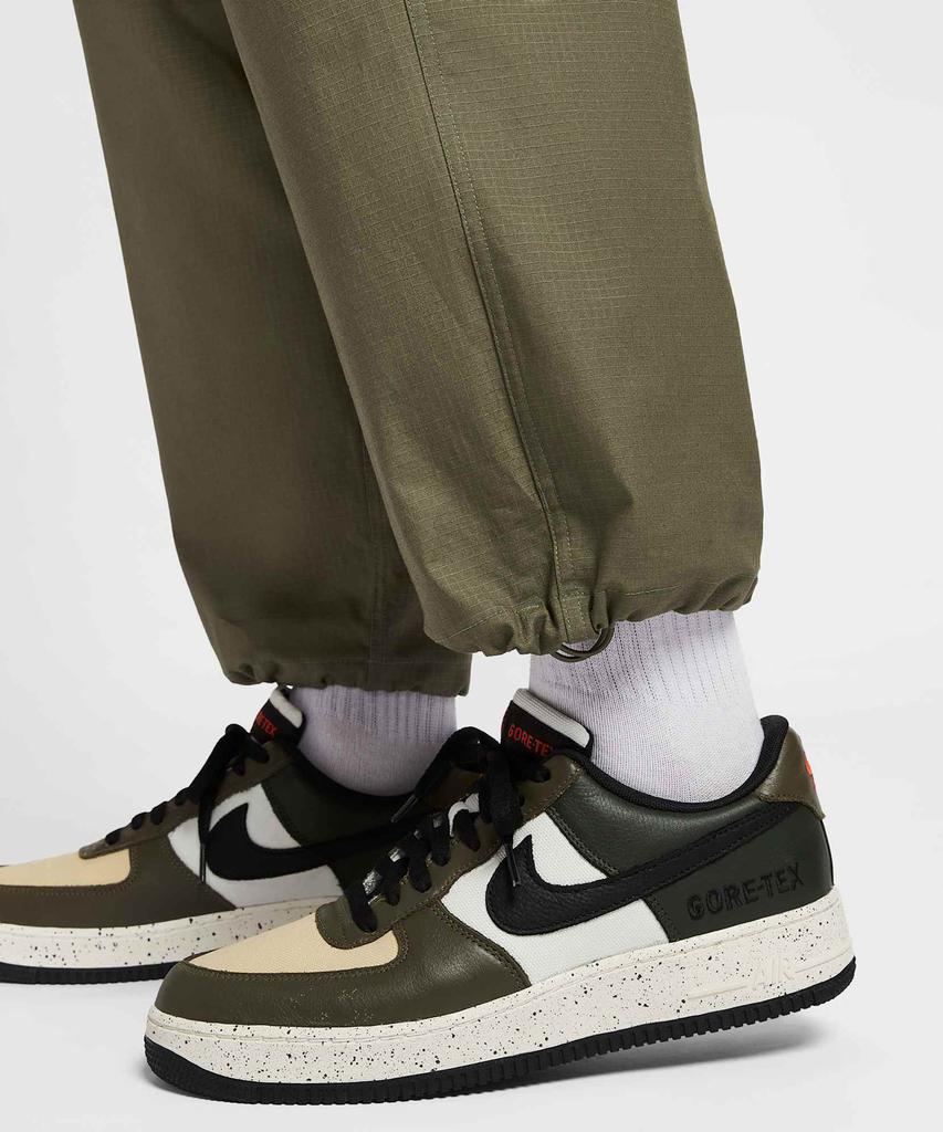 NIKE Sportswear Club Woven Cargo Pants M - Medium Olive:White / Hv1434-222