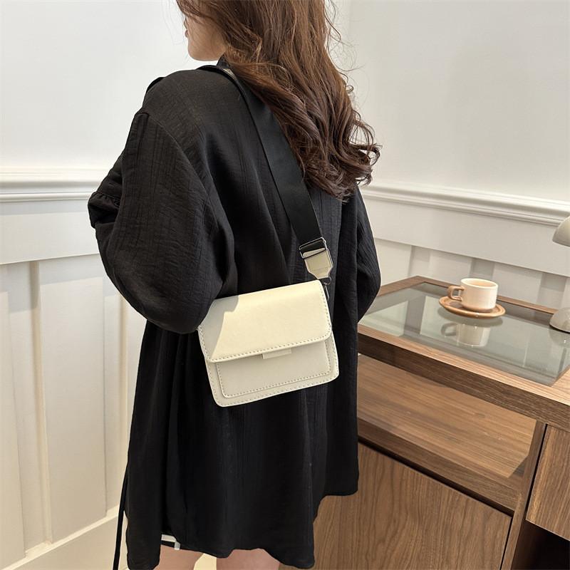 2024 Spring Fashion Simple Shoulder Bag Minimalist Trendy Crossbody Bag For Women