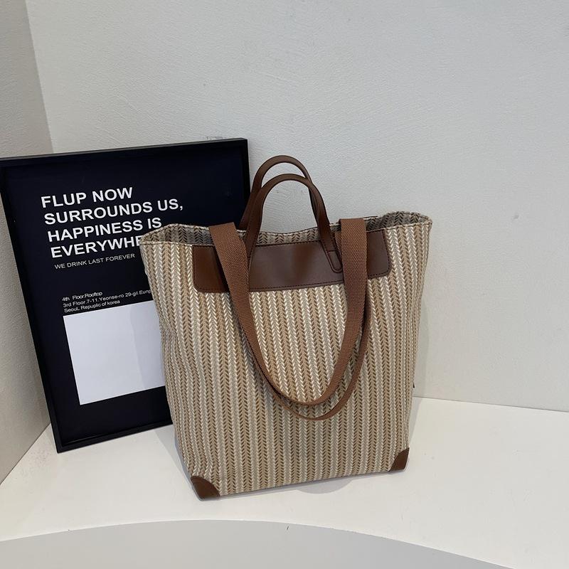 Retro Japanese foreign style hand bag women's bag 2025 new large-capacity casual shoulder bag commuter underarm tote bag