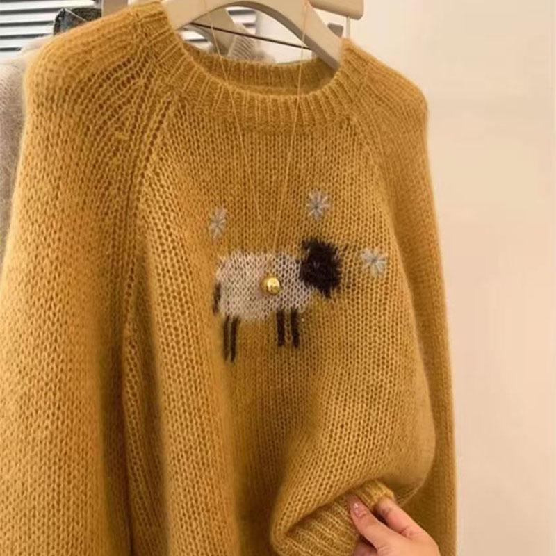 2026 Trendy Cartoon Jacquard Round Neck Women's Sweater: Soft, Loose, Versatile, Age-Reducing Wool for Autumn-Winter.