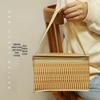 Isolierte Picknick-Bento-Tasche im Weidenkorb-Stil mit Aluminiumfolie