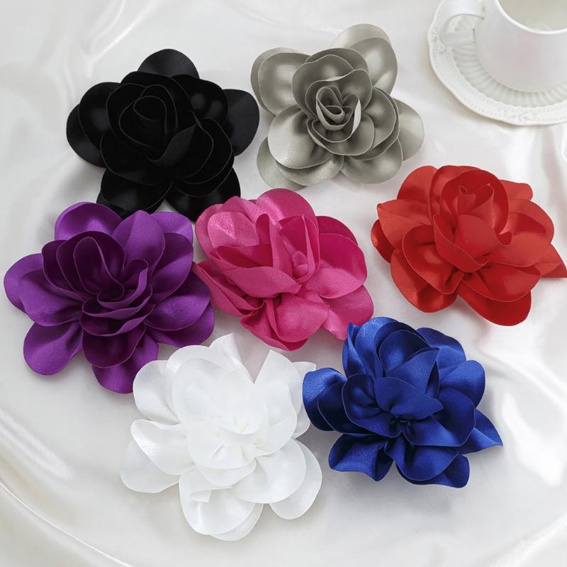 Fashionable Fabric Flower Brooch Unique Fabric Flower Lapel Pin Dainty Brooch Pin for Anniversary Celebrations