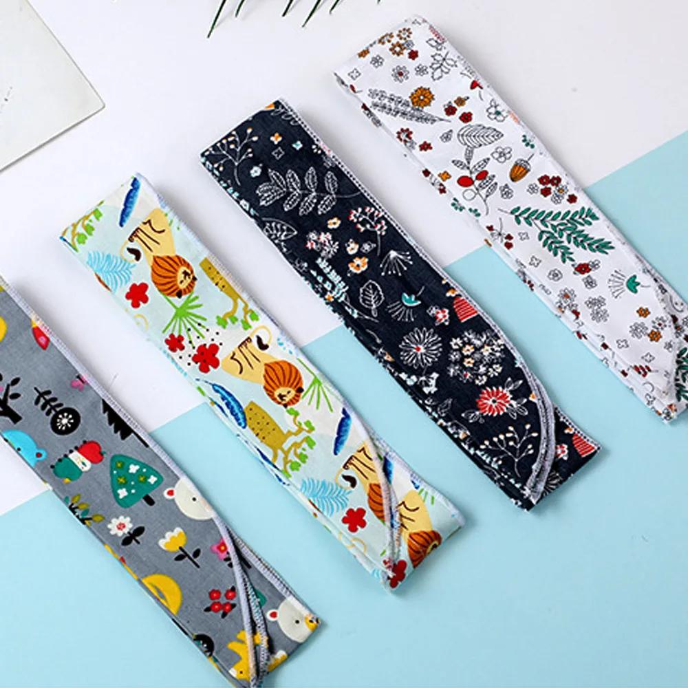 Summer Pet Cooling Ice Scarf Cool Ice Towel Heatstroke Dogs Cats Ice Scarf Collar Adjustable Cooling Cat Collar Bib Pet Supplies