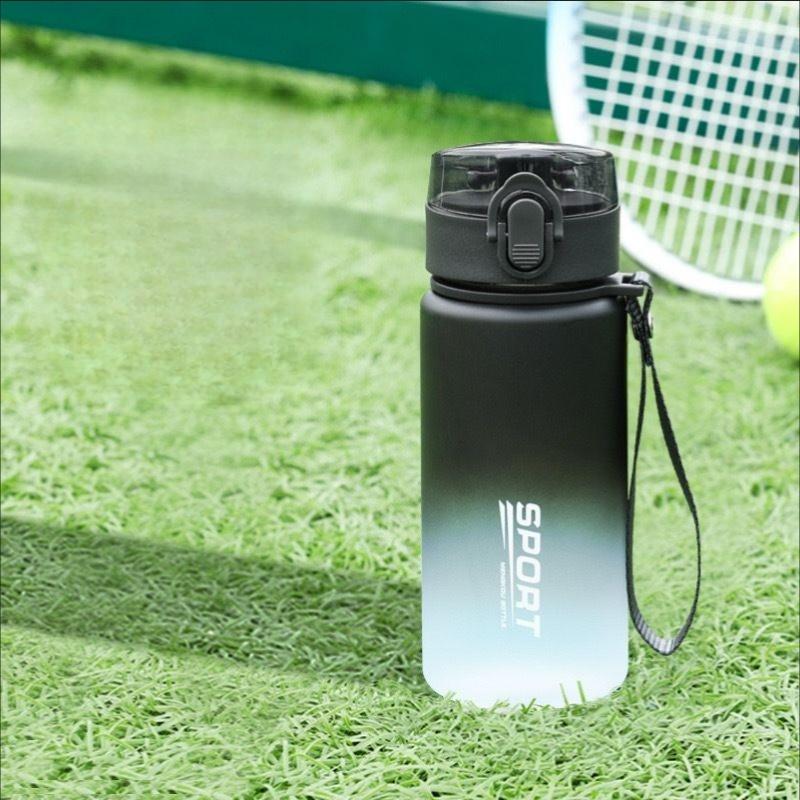 Leak-free sports water bottle, portable for travel and hiking. My favorite beverage bottle is 400ml and 560ml