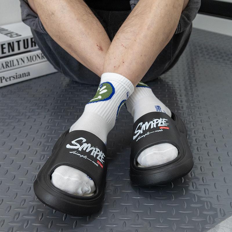 Miękkie i Wygodne Sandały Gruba Podeszwa Domowe i Zewnętrzne Wentylowane Kapcie Łazienkowe Buty dla Mężczyzn Męskie Kapcie Antypoślizgowe