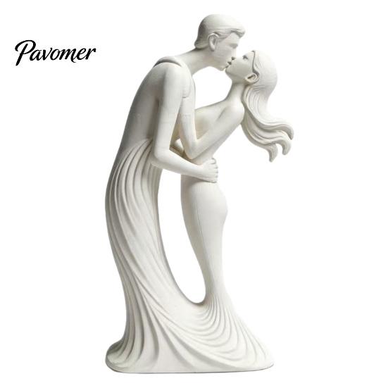 Sophisticated Romantic Atmosphere Decor 3D Printed Kissing Couple Ornament, Modern Minimalist Love Statue, Unique Housewarming Gift Sculpture for Home