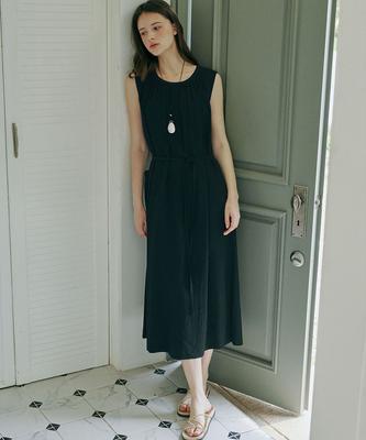 Marop 7107 Crinkle Sleeveless Long Dress (Black)