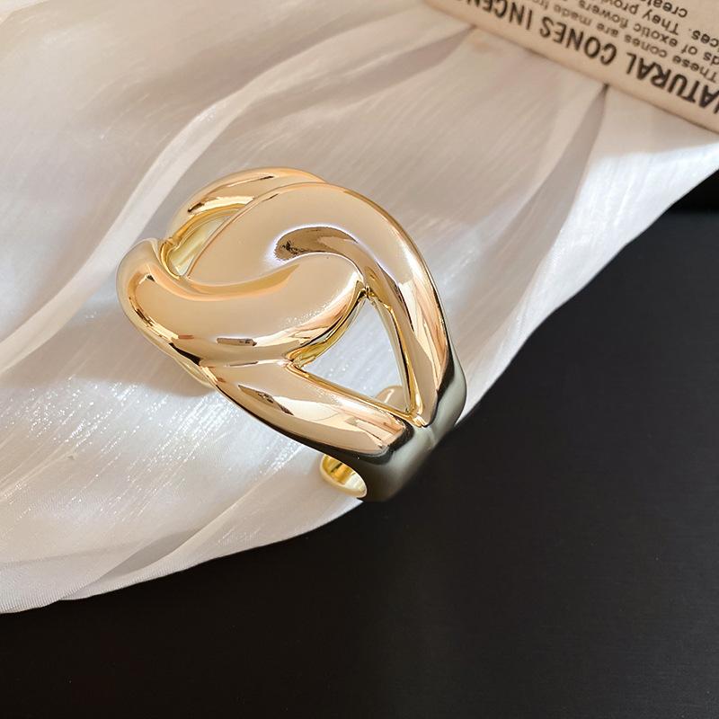 Irregular Geometric Glossy Opening Bangle for Women Personality Metal Bangles Exaggerated Design Fashion Jewelry Party Gift A1