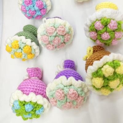 Handgestricktes Garn Mini-Blumenstrauß Schlüsselanhänger Anhänger