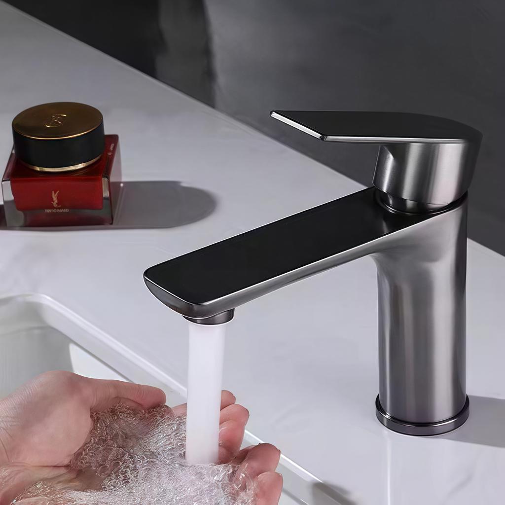Modern Single-Hole Basin Tap Cold and Hot Water Mixer Faucet with Ceramic Valve Core for Bathroom Bathtub and Sink