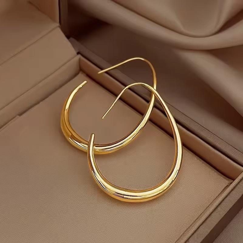 Luxury Vintage Geometric Waterdrop Ear Cuff Women Niche Exquisite High End Fashion Earrings Jewelry