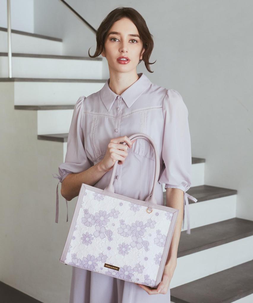 Maison De Fleur Flower Lace Square Tote Bag, Ivory, 08000079500