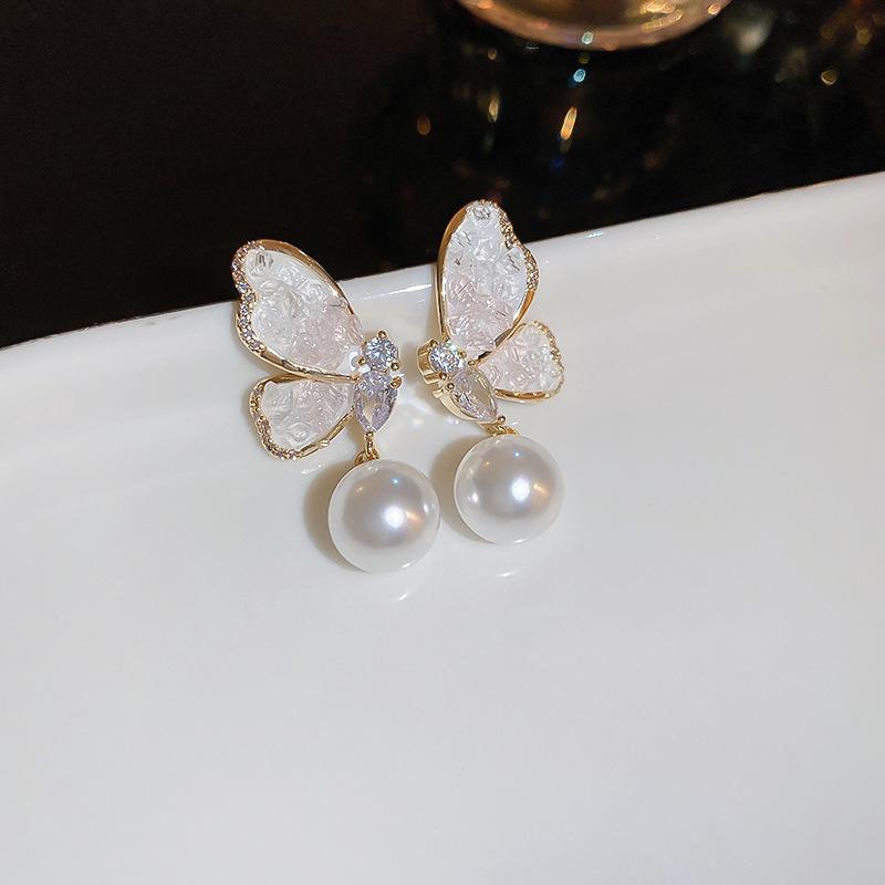 Silver Needle Luxury Zircon Flower & Butterfly Pearl Earrings - High-End French Retro Autumn/Winter Style