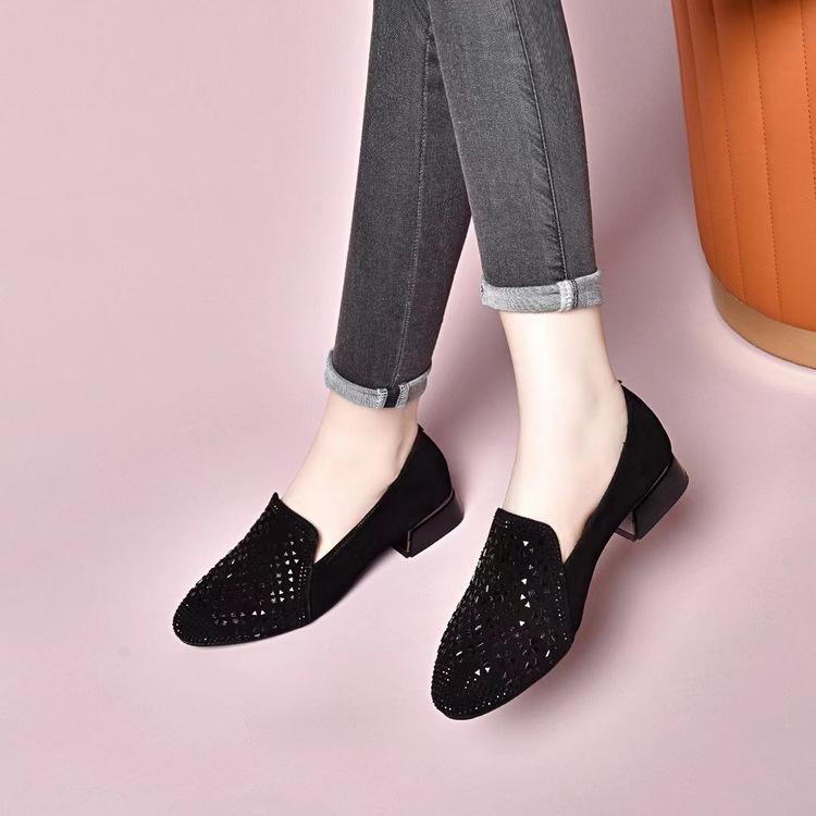 

Single shoes Spring and autumn low thick heel soft leather round head deep mouth single shoes soft sole soft surface shoes 35 чёрный