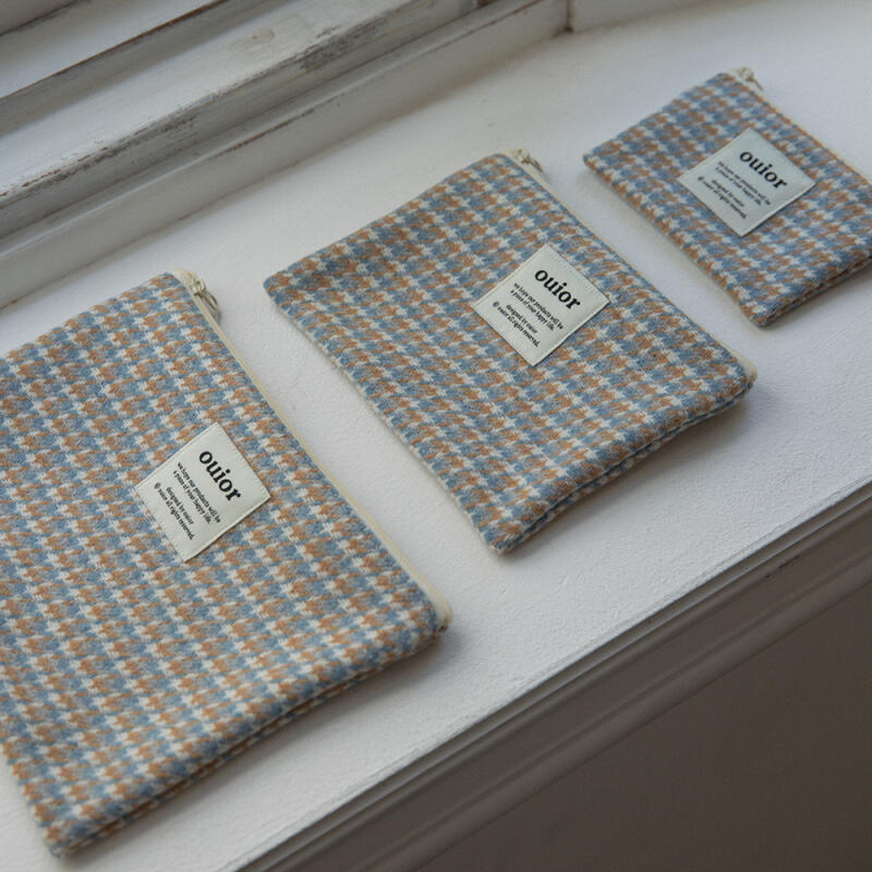 Flat Pouch - Wool Check (L) (3 colors) (single item)