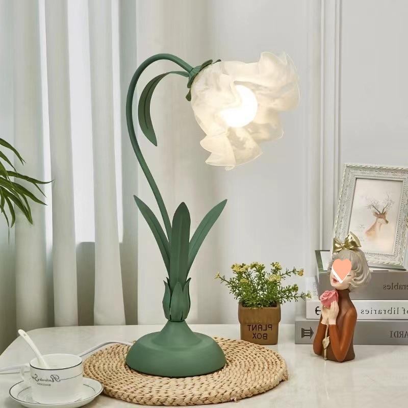 French Lily of the Valley Table Lamp, Vintage Floral Ambient Night Light, Decorative Flower Desk Lamp for Bedroom Bedside
