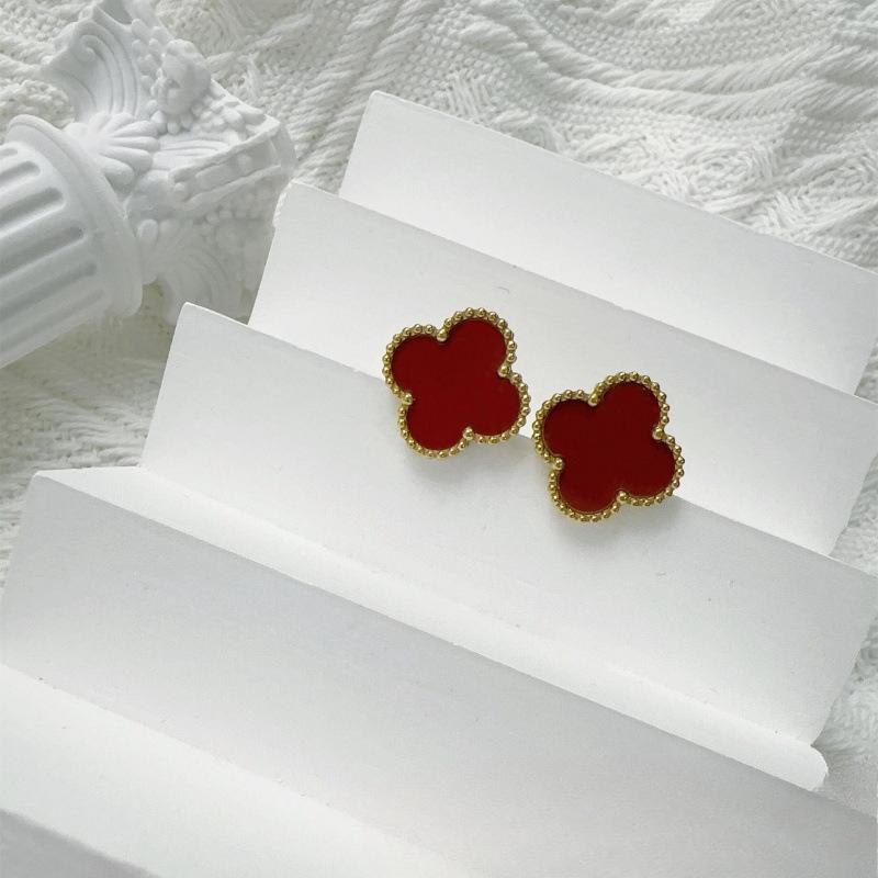 High-end 15MM Four-leaf Clover Titanium Steel Earrings Lightweight and Versatile Earrings for Women