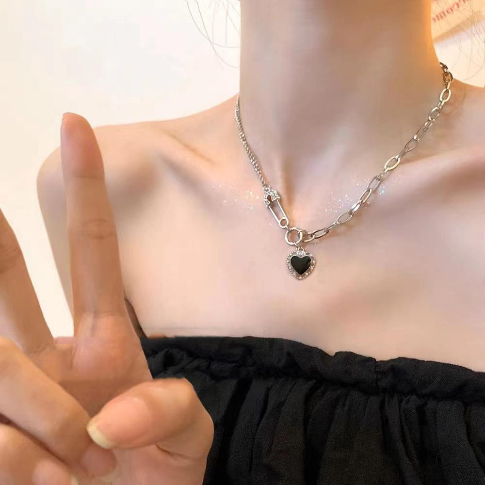 Fine Jewelry for Women Girls Pearl Irregular Heart Chains Choker Pendant Necklaces Luxury Trend Aesthetic Jewelry