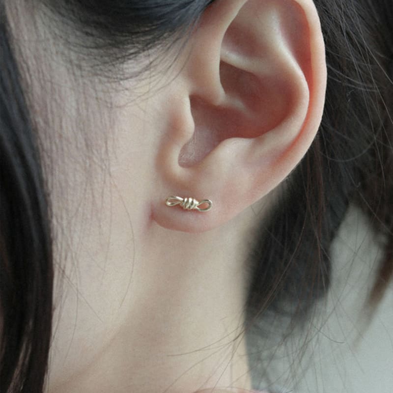 youngglow 14k tied piercing