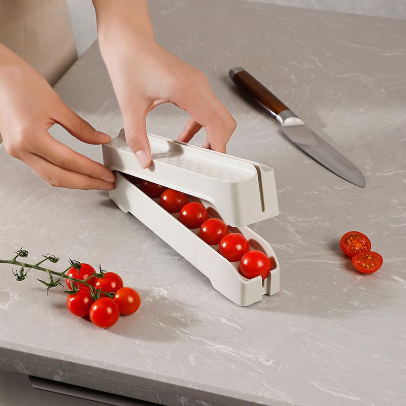 Tomato & Cherry Slicer: Vegetable Holder and Salad Divider