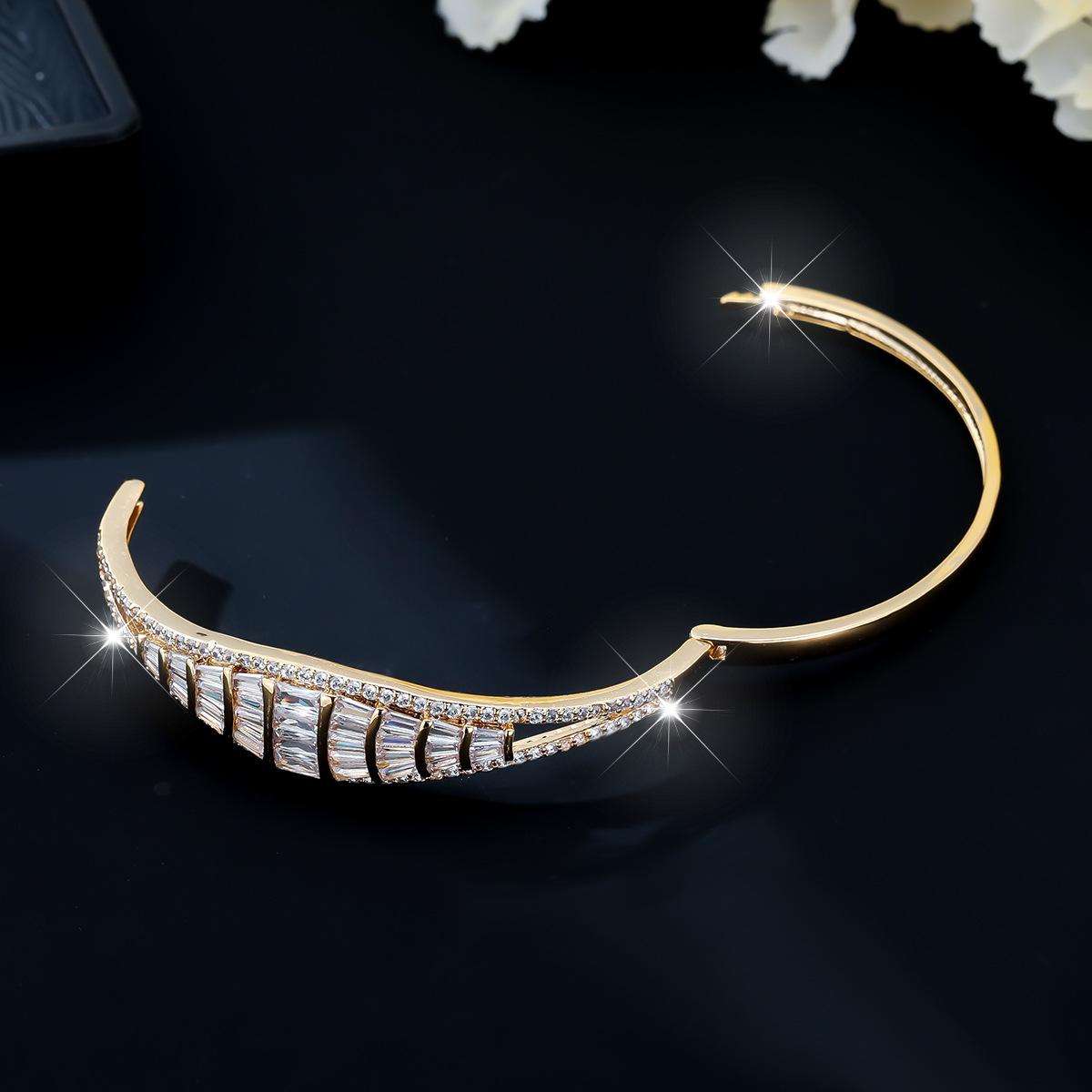 Light Luxury Full Bracelet Women s Fashionable Simple Square Zircon Bracelet High-end Europe and America One  Size(18CM~21CM)