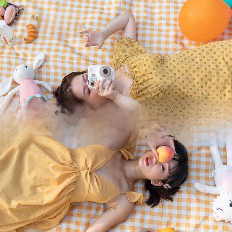 Waterproof Outdoor Picnic & Camping Mat - Moisture-Proof, Thickened, Portable, with Storage for Spring Outings