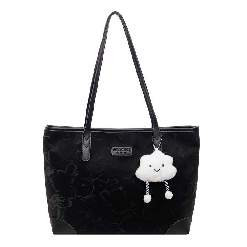 

2025 New Cloud Plush Decoration Tote Bag Women s Fashionable Shoulder Large Capacity Daily Wear чёрный