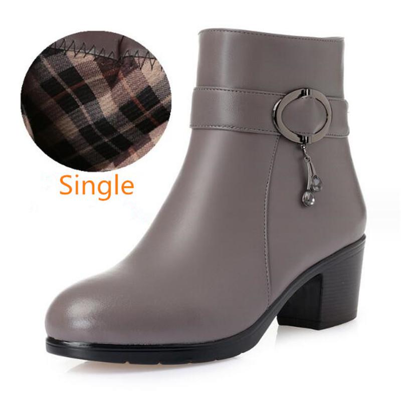 

Зимние женские ботинки из натуральной кожи, теплые на толстой шерсти, женские ботильоны на высоком каблуке, женские зимние ботинки высокого качества, модная женская обувь 43 42(26cm)