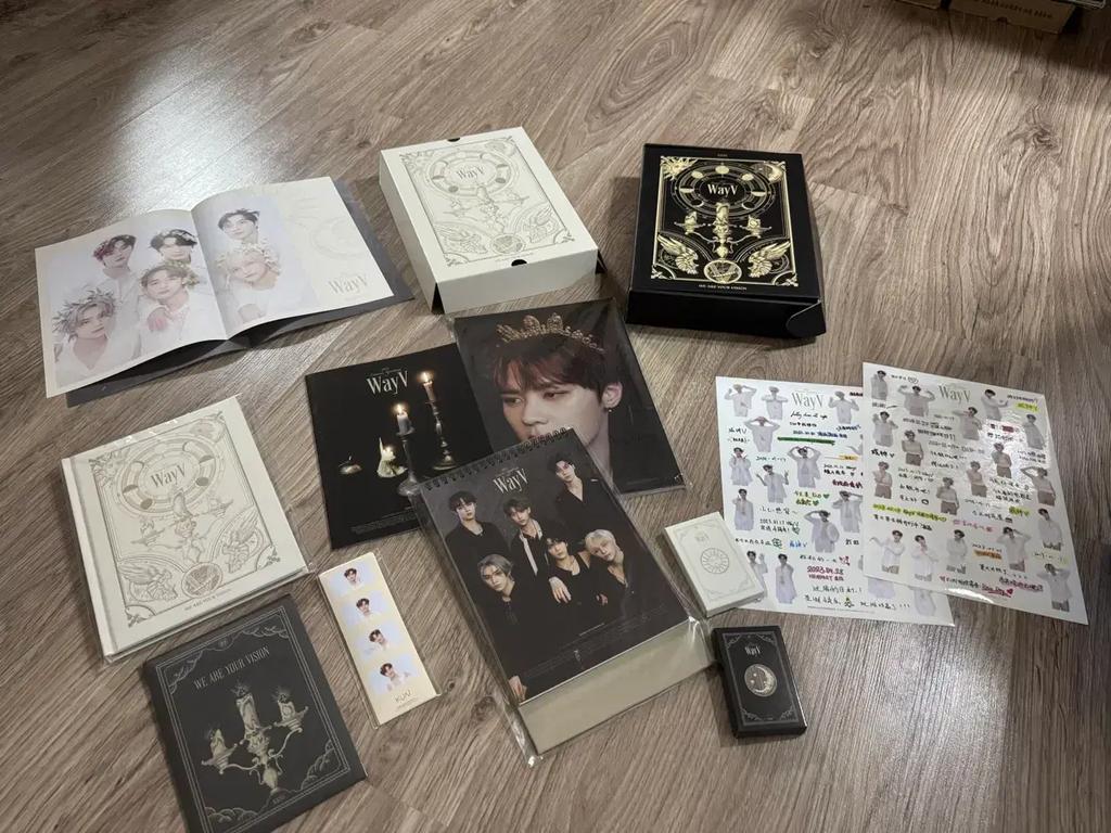 WayV 2023 Season's Greetings Full Set