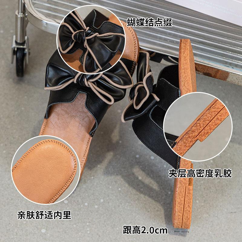 Leather sandals women wear 2025 new summer high-end slippers fashion Internet celebrity versatile one-word