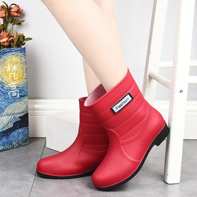 Female Fashion Casual Mid Tube Waterproof And Anti Slip Rain Shoes Rubber Shoes