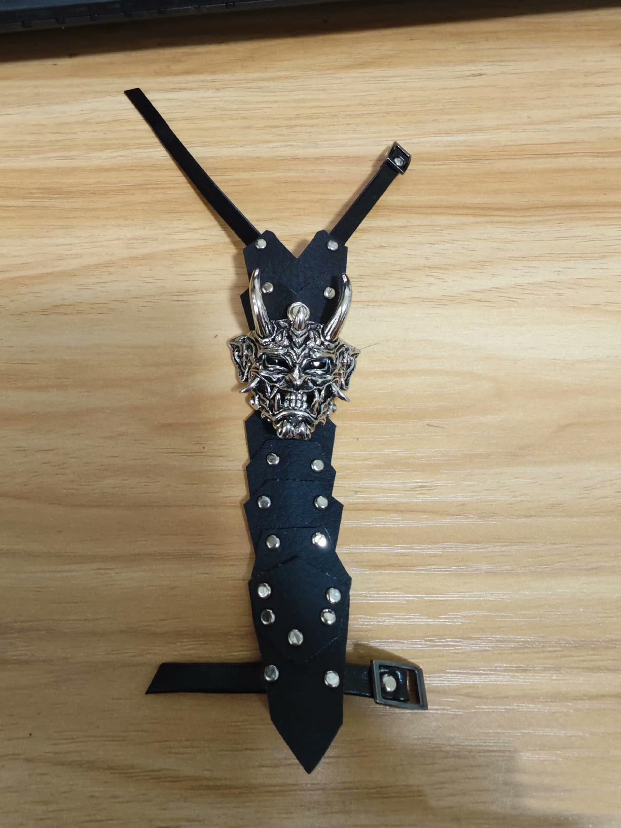 

1/6 Sexy 1/6 Female Ninja Suit, Ninja Accessories, Samurai Accessories, Arm Protectors, Samurai Armor Accessories (Head and Body Not Included)