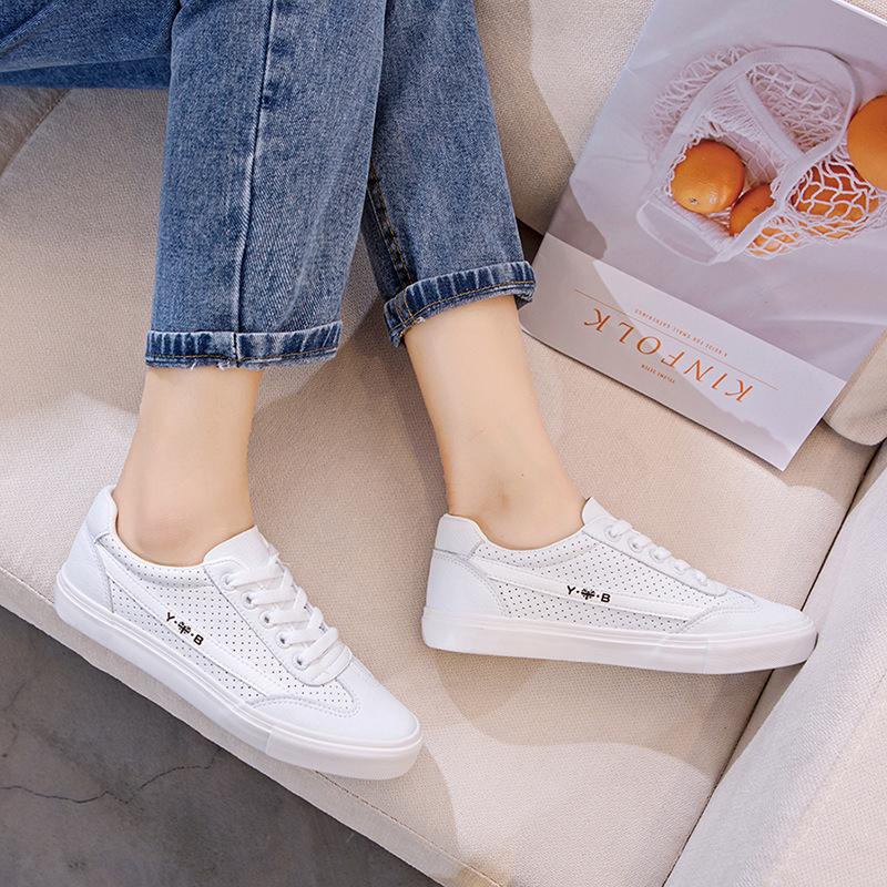 Fashion New Women's White Slip-On Flats PU Leather Perforated Breathable Casual Shoes Comfortable Lightweight Walking Shoes for Students