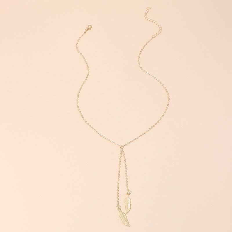 European and American leaf sweater fringed necklace ins new accessories temperament personalized sweater chain autumn and winter models