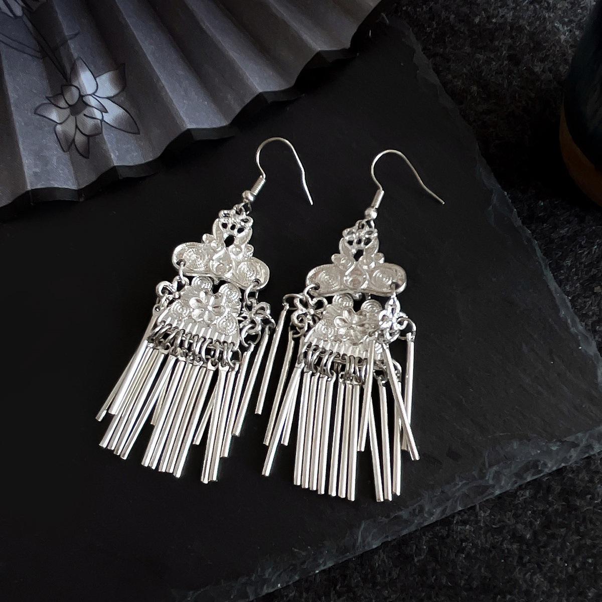 

Винтажные серьги-пусеты из тигрового глаза янтарно-коричневого цвета - Элегантные осенне-зимние украшения