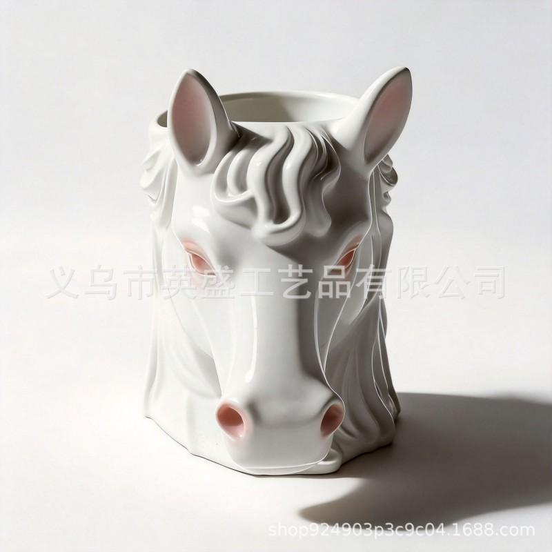 Animal Figurine Mugs Highland Cow Eagle Horse Wolf Resin Decor Gift Home Office