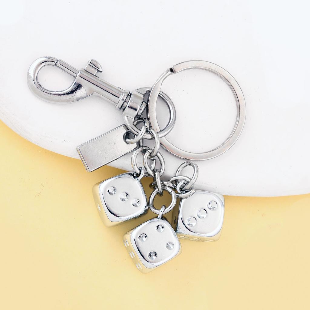 Créativité Dés Dorés Porte-clés Pendentif Portable Charme Porte-bonheur Pendentifs Hommes Femmes Sac à dos Bijoux Accessoires