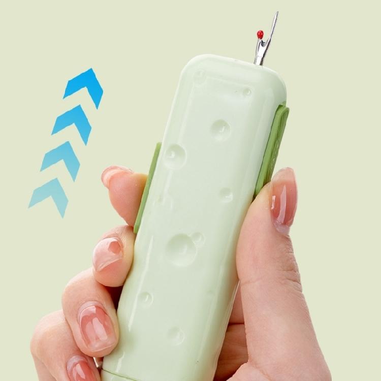 Multifunctional 3 In 1 Needle Threader Sewing Thread Remover Magnetic Pin Case Retractable Seam Unpicker and Threader