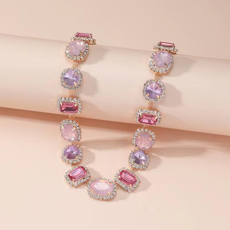 Exaggerated Colored Sugar Necklace for Women, Fashionable and Elegant, Simple Collarbone Chain, Beautiful Holiday Gift