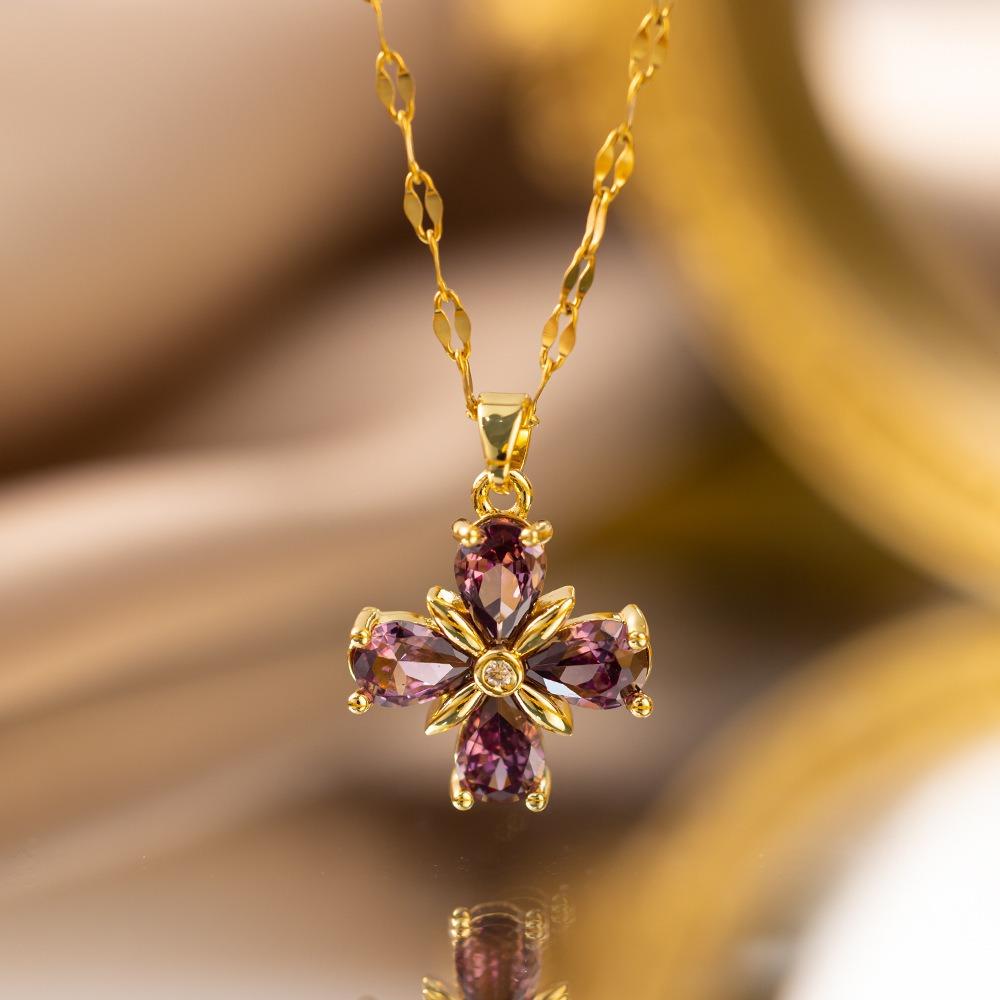Elegant Luxury Full Zircon Copper Micro Inlaid Necklace Women Simple Exquisite Collarbone Chain Necklace