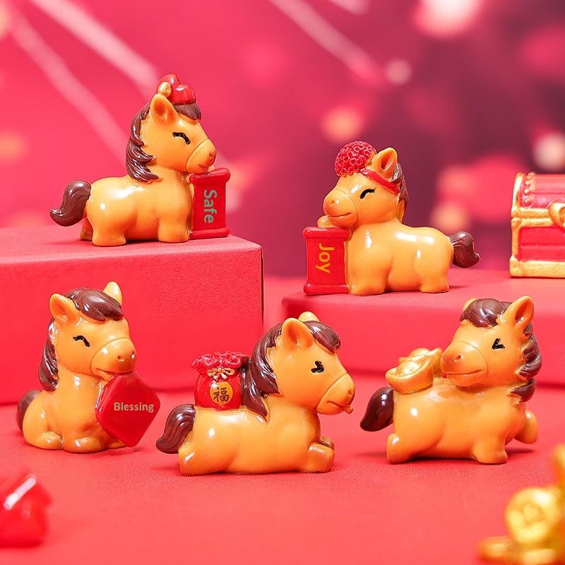 2026 Year of the Horse Resin Lucky Pony Figurines Small Ornament Cute Wealth Mini Decor for Chinese New Year